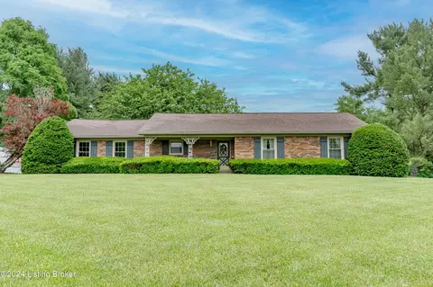 1421 Manor Way, Shelbyville, KY 40065