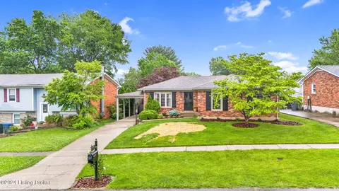 8311 Daverman Dr, Louisville, KY 40228