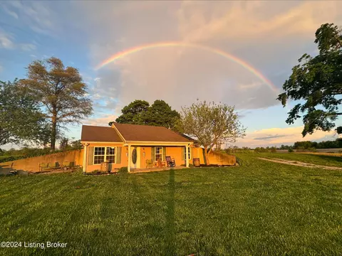 3011 Hawkins Rd, Hodgenville, KY 42748