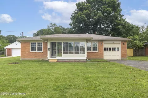 10311 Rancho Dr, Louisville, KY 40272