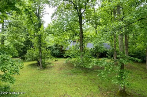 778 Plenmar Dr, Shepherdsville, KY 40165