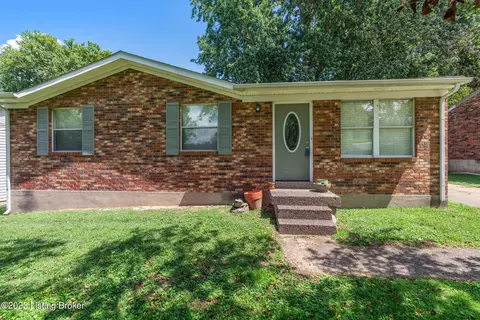 4721 John Law Ct, Valley Station, KY 40272