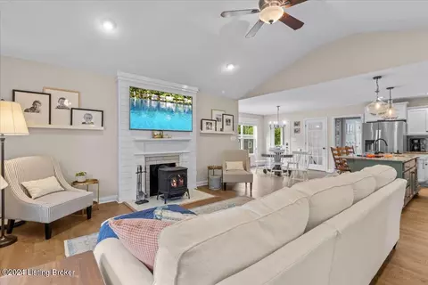1446 Lucas Rd, Smithfield, KY 40068 photo 9