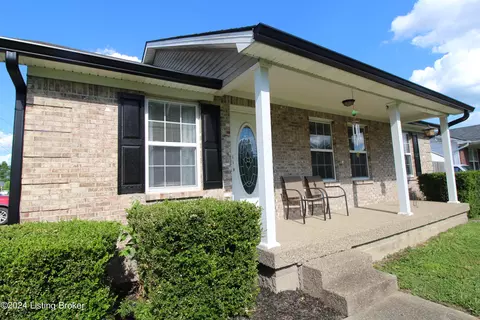 358 W Blue Lick Rd, Shepherdsville, KY 40165