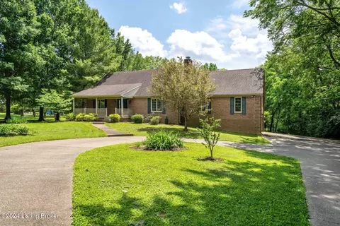2802 Ash Ave, Louisville, KY 40245