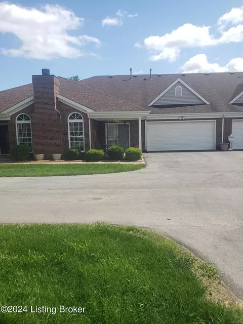6204 River Pointe Dr, Louisville, KY 40258