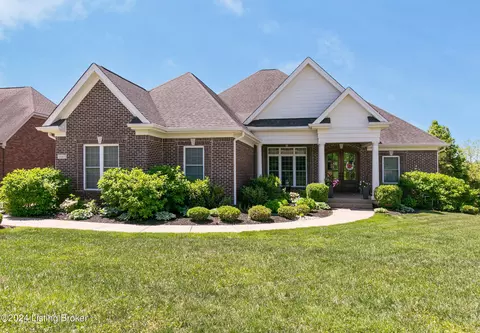 16802 Shakes Creek Dr, Fisherville, KY 40023
