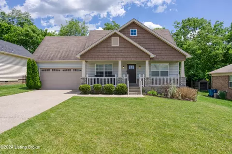 2113 Two Springs Dr, Shelbyville, KY 40065