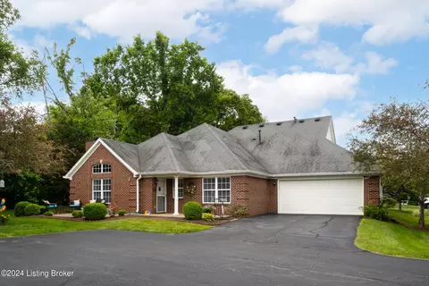10622 Wemberley Hill Blvd, Louisville, KY 40241