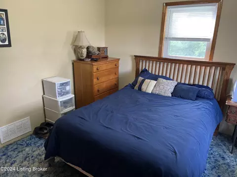 Bedroom - 2273 Giltner Rd, Smithfield, KY 40068 photo 3 of 8