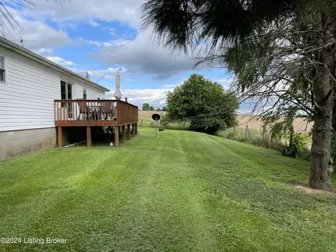Exterior - 2273 Giltner Rd, Smithfield, KY 40068 photo 8 of 12