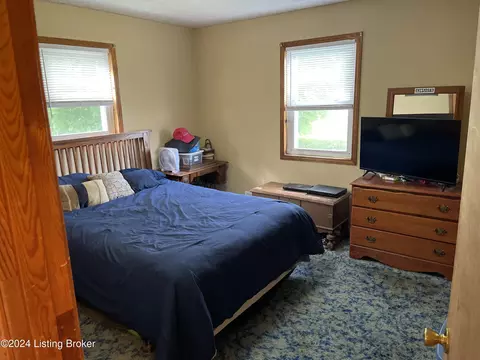 Bedroom - 2273 Giltner Rd, Smithfield, KY 40068 photo 8 of 8