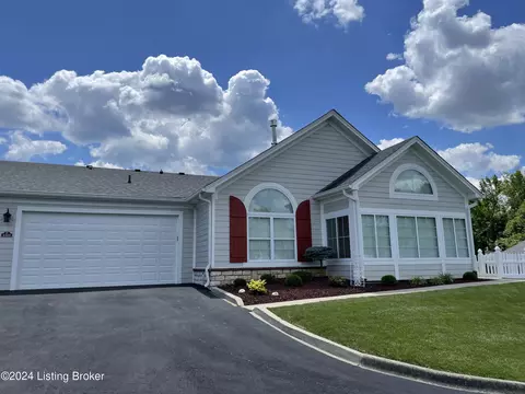 4308 Pinnacle View Pl, Louisville, KY 40272