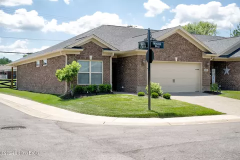 6904 Winnie Way, Louisville, KY 40228