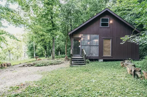 300 Ammons Stephensport Ln, Stephensport, KY 40170