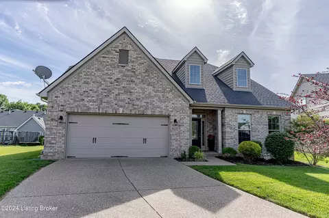 16902 Carabiner Ct, Louisville, KY 40245
