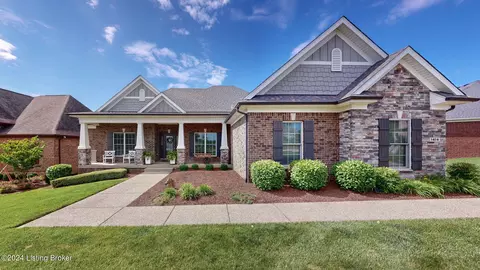 1414 Aaron Creek Dr, Fisherville, KY 40023