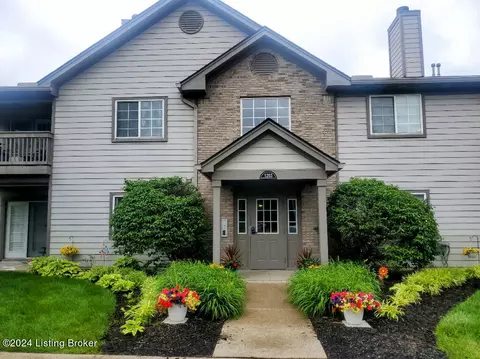 1203 Taxus Top Ln #102, Middletown, KY 40243