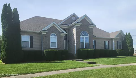 103 Naples Ct, Radcliff, KY 40160