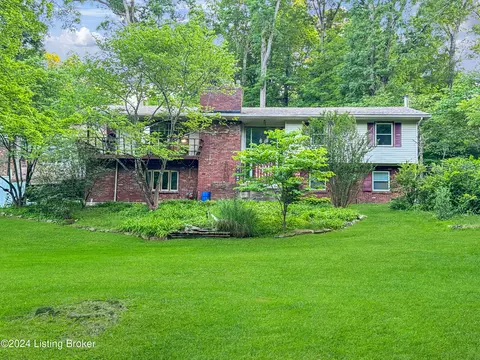 7940 Arnoldtown Rd, Louisville, KY 40214