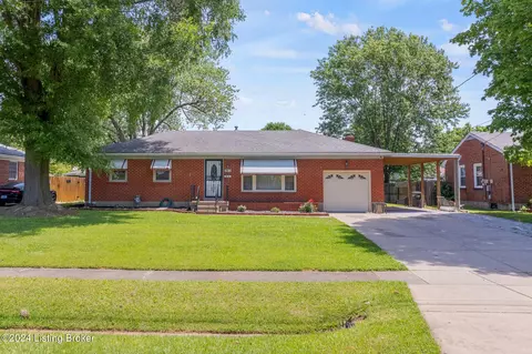 1915 Floradora Dr, Louisville, KY 40272