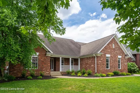 9707 Forestwood Dr, Louisville, KY 40299