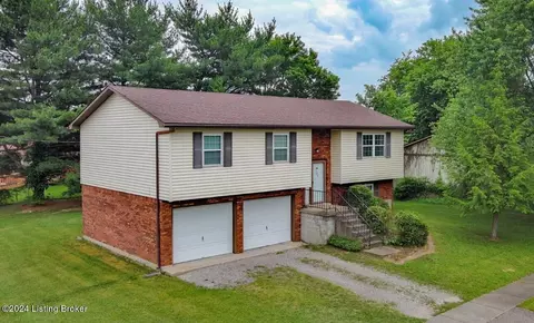 106 Tulip Court Ct, Radcliff, KY 40160