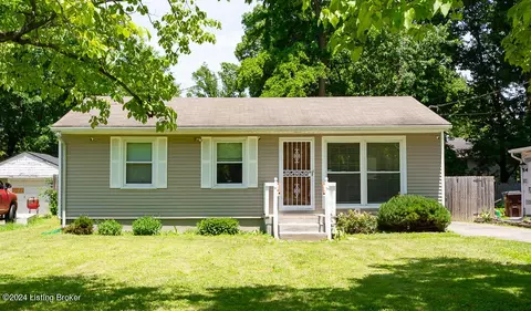 5003 Red Oak Ln, Louisville, KY 40218