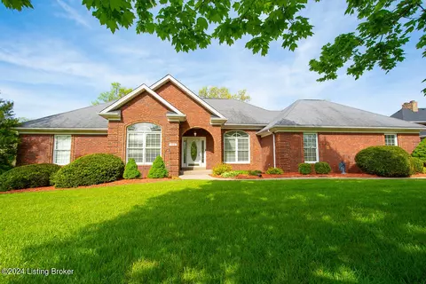 173 White Oak Ct, Mount Washington, KY 40047