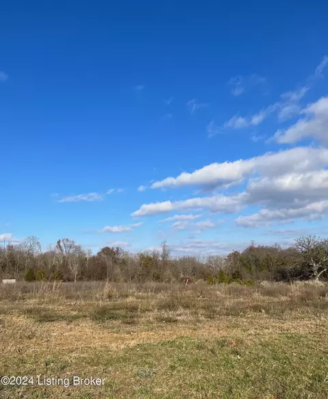 3221 Grand Lakes Dr, Louisville, KY 40299