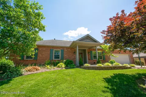 11102 Rothbury Ct, Louisville, KY 40243