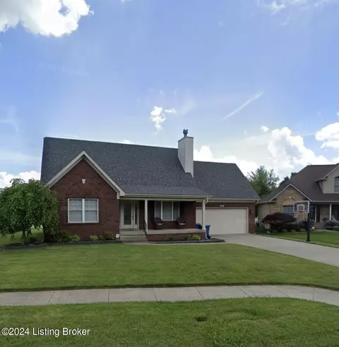8211 Granwood Ln, Louisville, KY 40258