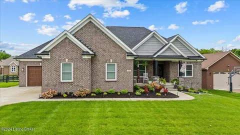 112 Sunvalley Ct, Shepherdsville, KY 40165