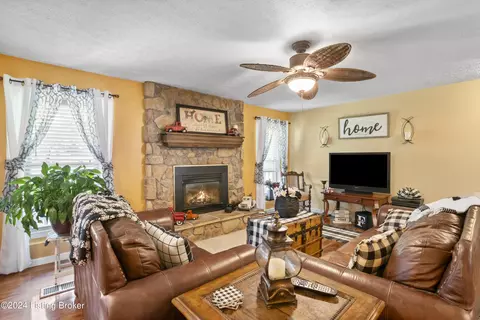 Living - 148 Smith Rd, Brooks, KY 40109 photo 1 of 8