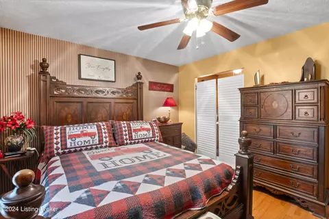 Bedroom - 148 Smith Rd, Brooks, KY 40109 photo 2 of 7