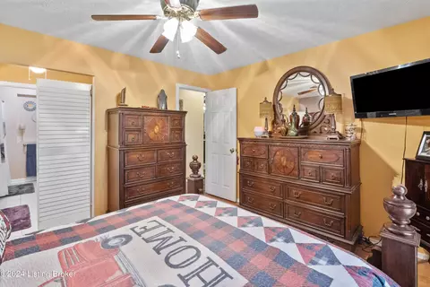 Bedroom - 148 Smith Rd, Brooks, KY 40109 photo 4 of 7