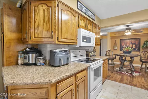 Kitchen - 148 Smith Rd, Brooks, KY 40109 photo 1 of 4