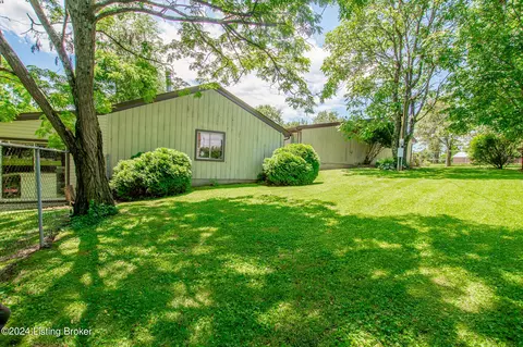 Exterior - 148 Smith Rd, Brooks, KY 40109 photo 8 of 12