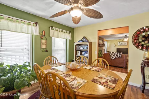 Dining - 148 Smith Rd, Brooks, KY 40109 photo 3 of 6