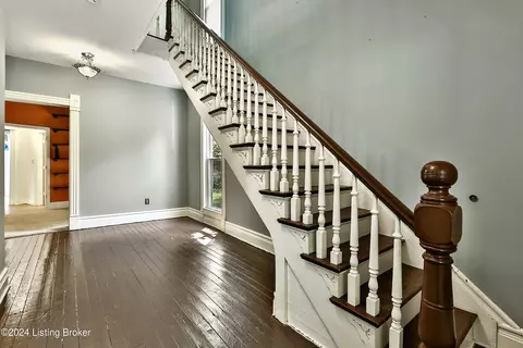 Entry Way - 2932 Waddy Rd, Waddy, KY 40076 photo 3 of 7