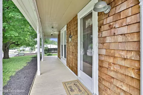 Exterior - 2932 Waddy Rd, Waddy, KY 40076 photo 2 of 4