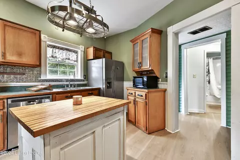 Kitchen - 2932 Waddy Rd, Waddy, KY 40076 photo 1 of 3