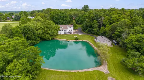 2100 Mayfield Dr, Crestwood, KY 40014
