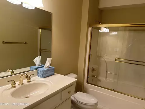 Bath - 12733 Crestmoor Cir, Prospect, KY 40059 photo 7 of 7