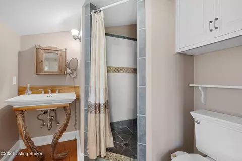 Bath - 4812 Lagrange Rd, Smithfield, KY 40068 photo 1 of 4