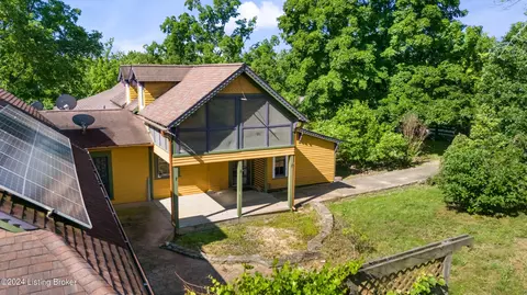 Exterior - 4812 Lagrange Rd, Smithfield, KY 40068 photo 6 of 8