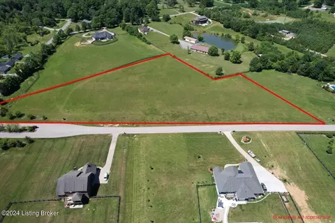 188 Crabapple Ln, Louisville, KY 40245