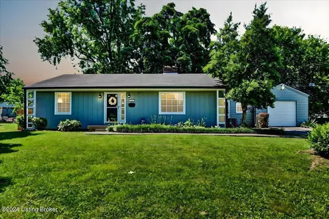 1820 Mary Catherine Dr, Louisville, KY 40216