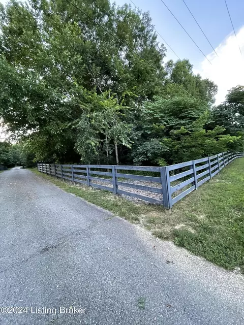 Lot 3 W Hwy 42, La Grange, KY 40031