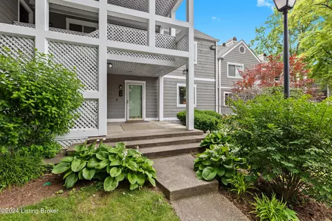 24 Lake Ave, Louisville, KY 40206